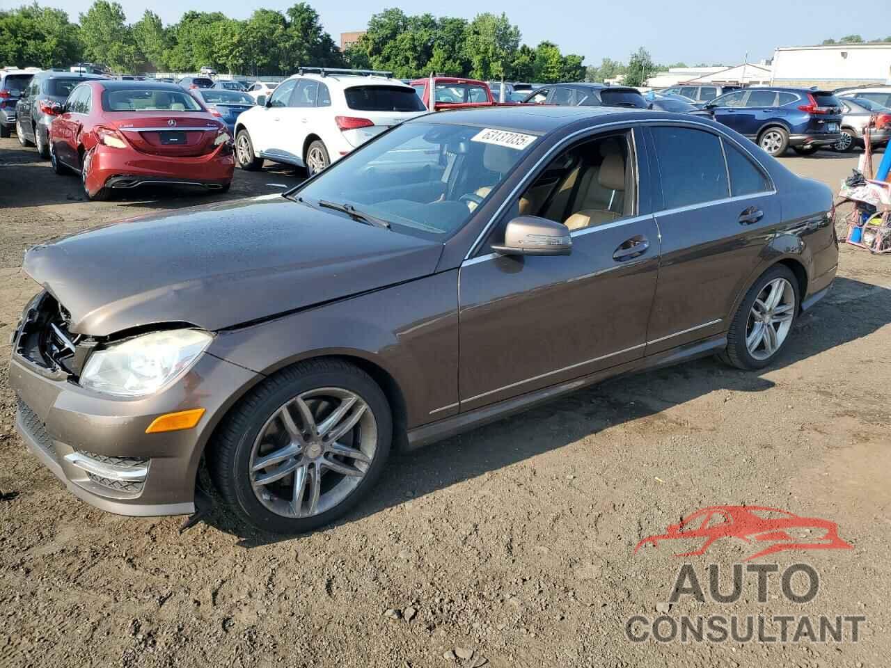 MERCEDES-BENZ C-CLASS 2014 - WDDGF8AB3EG202105