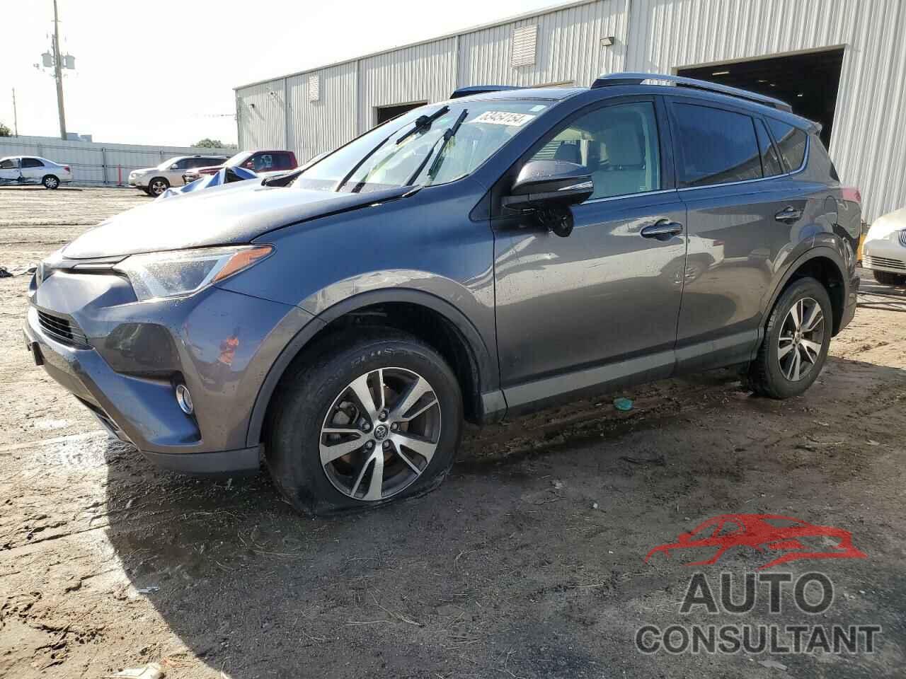 TOYOTA RAV4 2017 - JTMRFREV6HJ702859