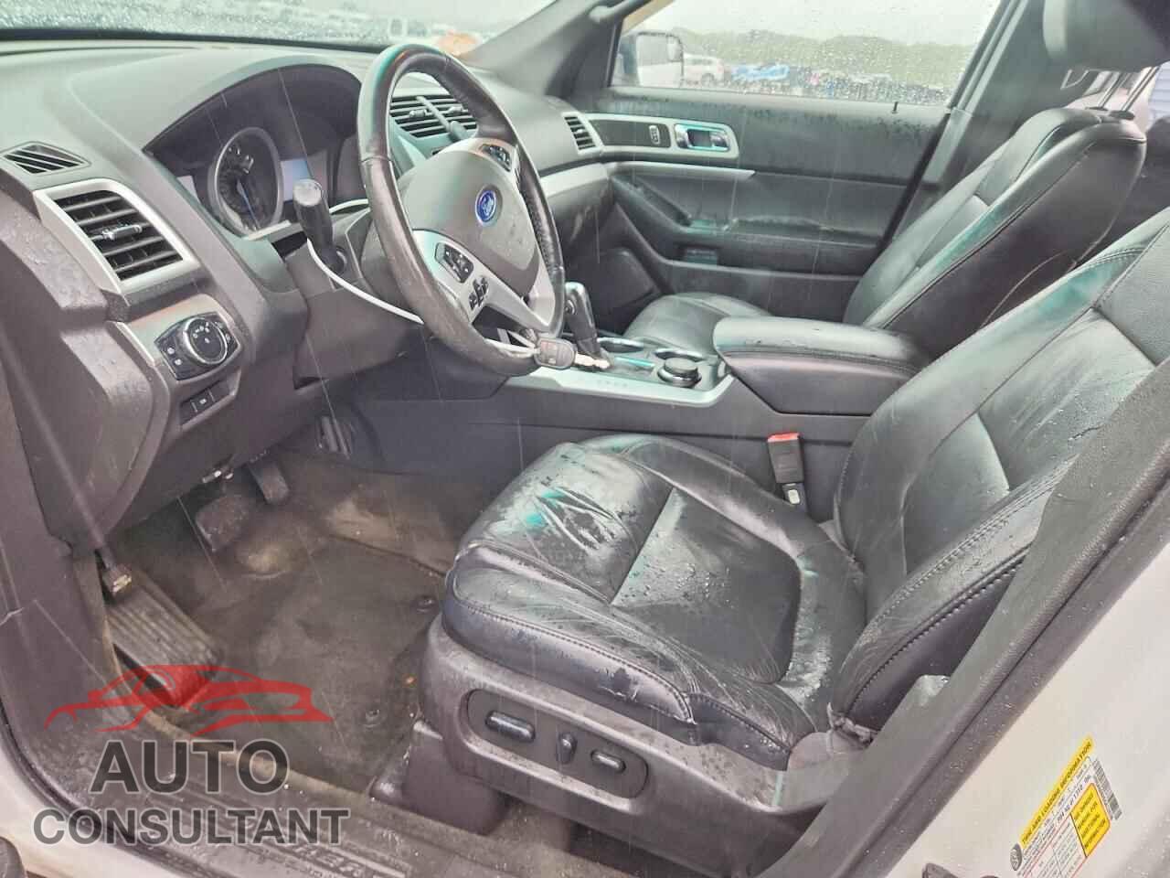 FORD EXPLORER 2013 - 1FM5K8D82DGA32536