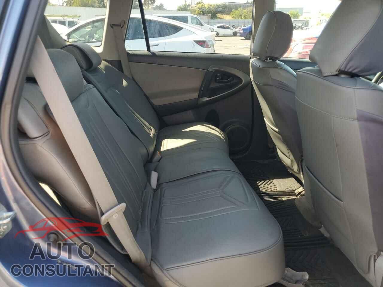TOYOTA RAV4 2011 - 2T3BF4DV4BW098386