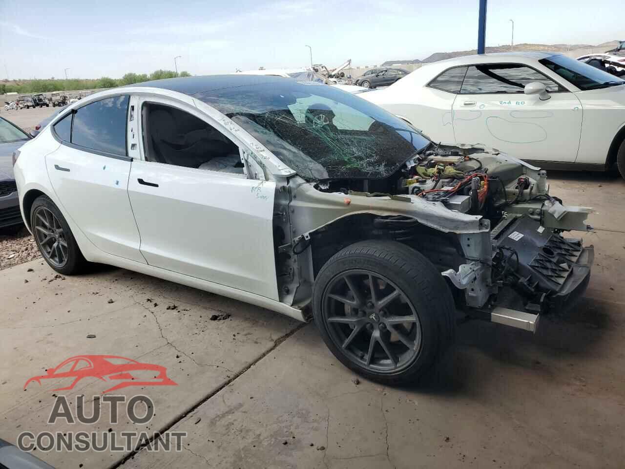 TESLA MODEL 3 2022 - 5YJ3E1EB9NF350010