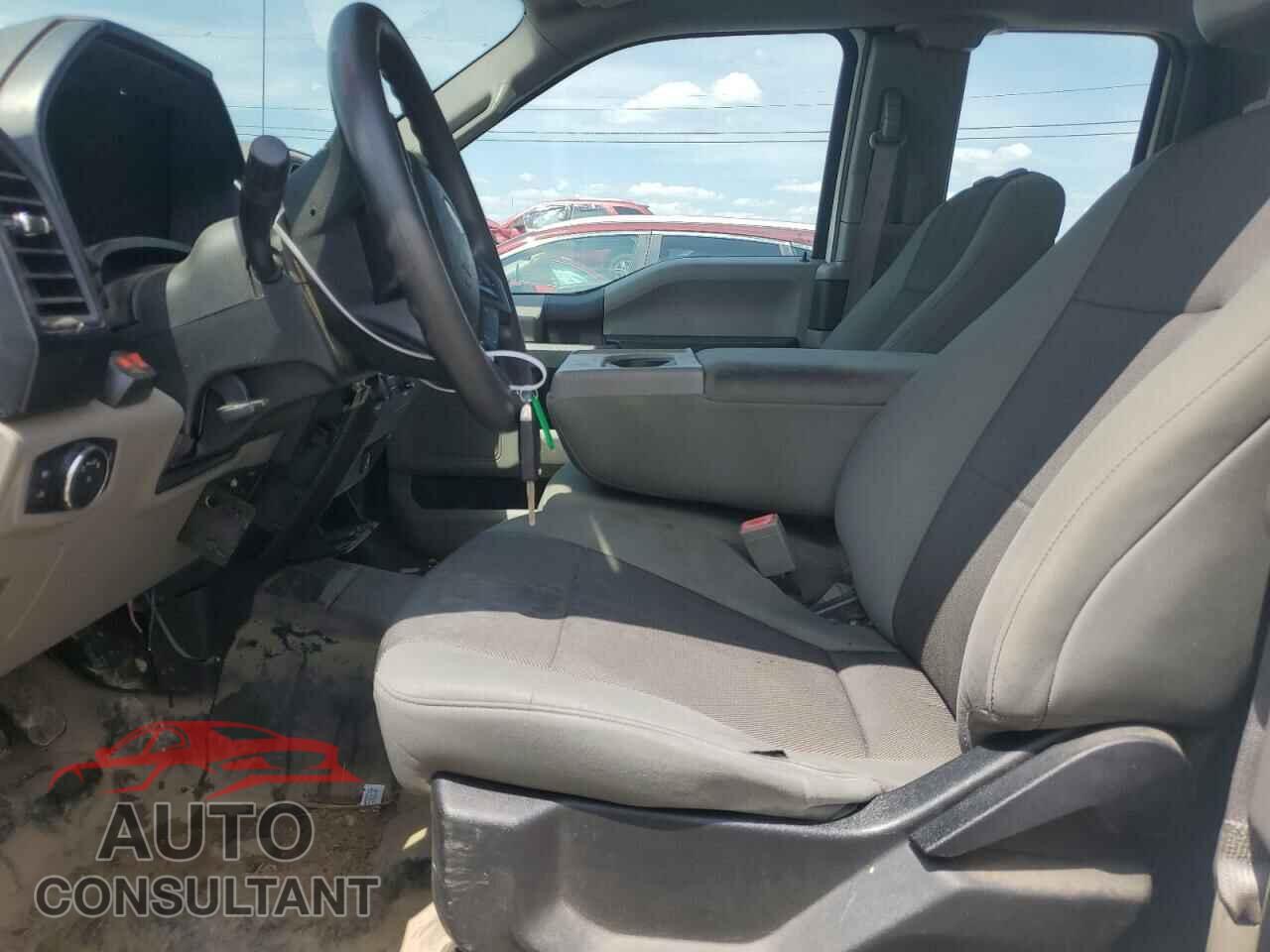 FORD F-150 2018 - 1FTFX1E53JFB05923