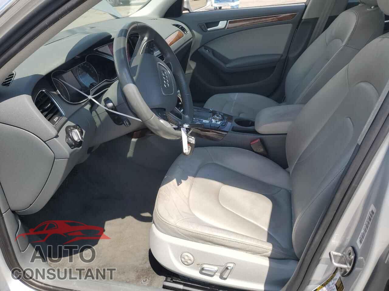 AUDI A4 2013 - WAUEFAFL4DN009608
