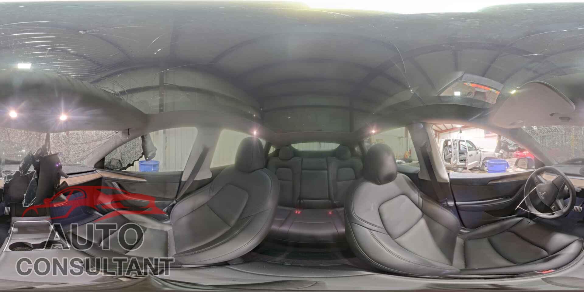 TESLA MODEL Y 2024 - 7SAYGDEF6RA266026