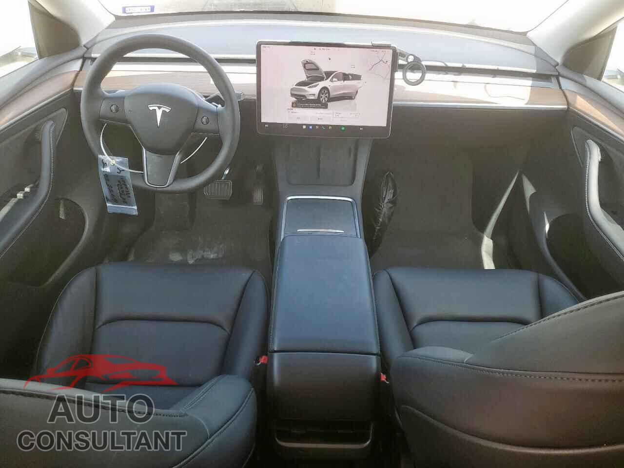 TESLA MODEL Y 2024 - 7SAYGAEE4RF058784