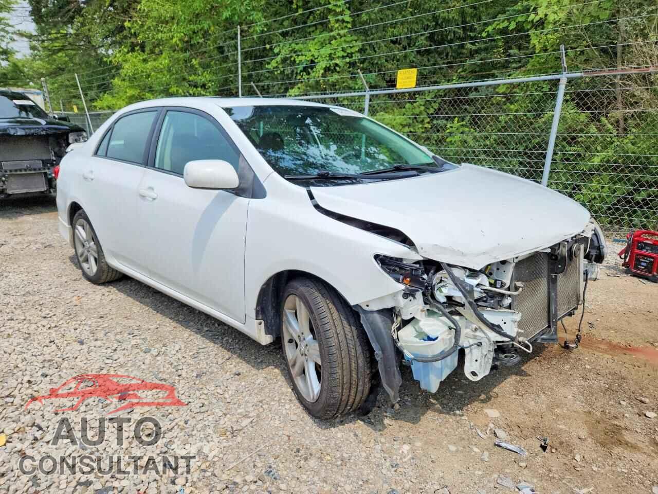 TOYOTA COROLLA 2013 - 2T1BU4EEXDC015027