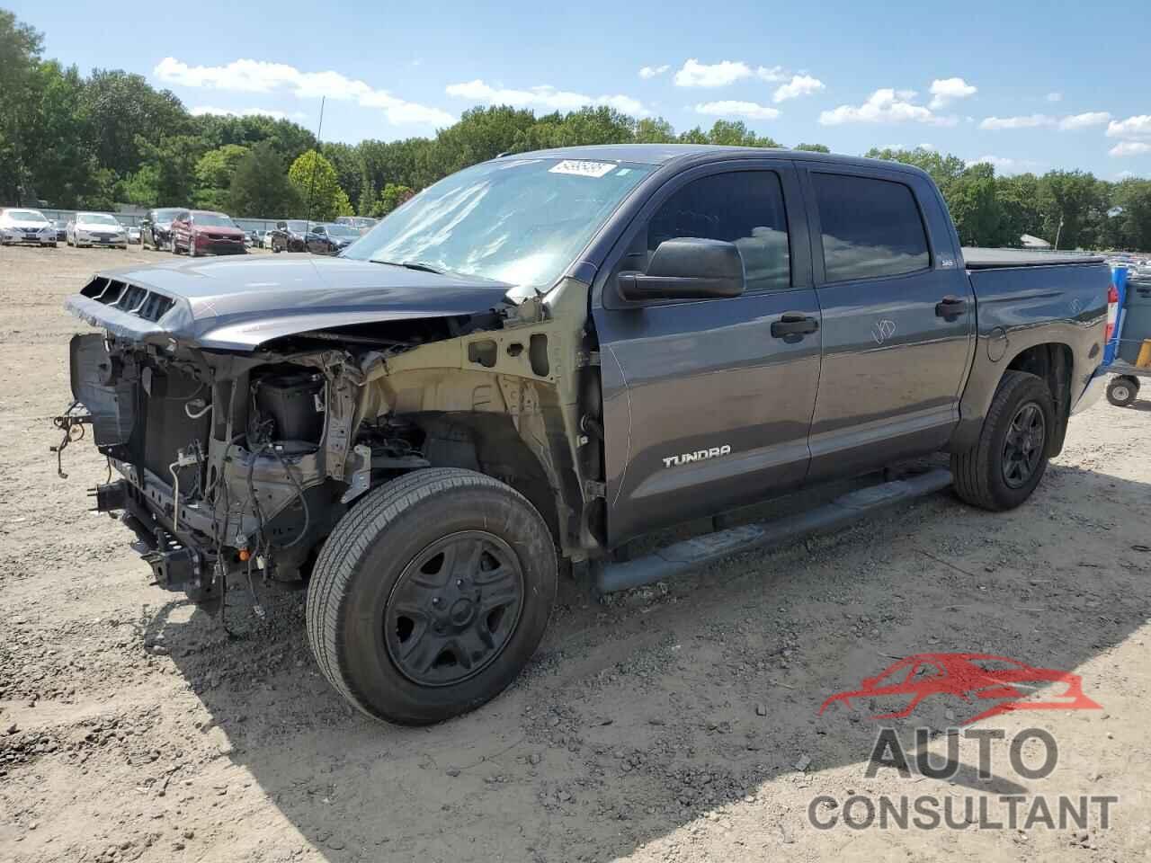 TOYOTA TUNDRA 2018 - 5TFEM5F19JX131380
