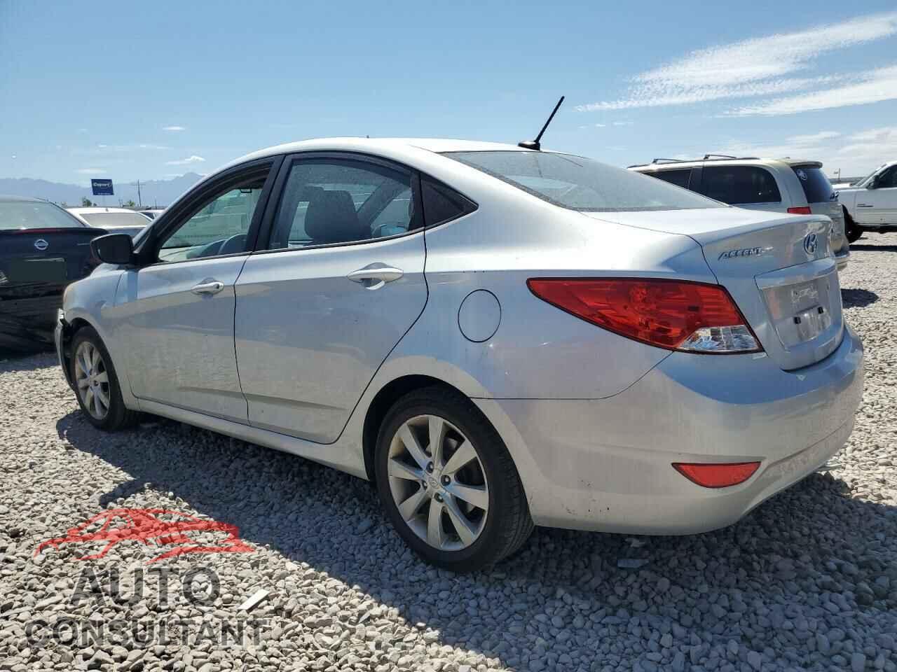 HYUNDAI ACCENT 2013 - KMHCU4AEXDU380512