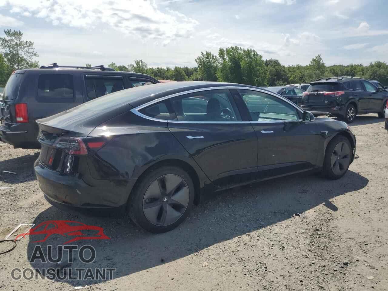 TESLA MODEL 3 2018 - 5YJ3E1EA1JF152734
