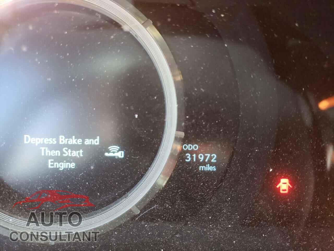 LEXUS IS 2017 - JTHBA1D23H5047687