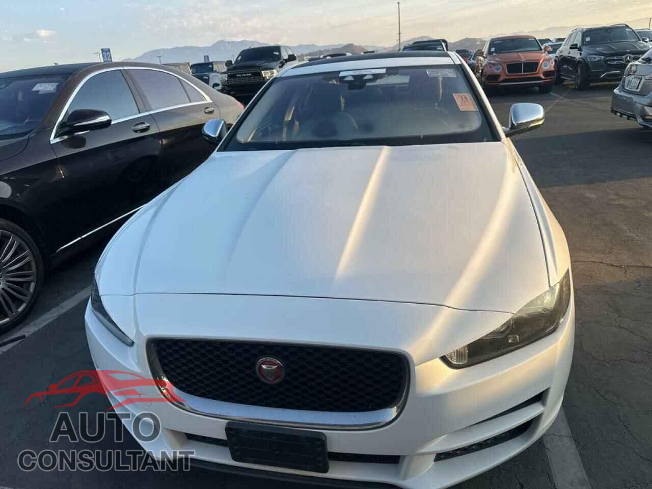 JAGUAR XE 2018 - SAJAD4FX0JCP28679