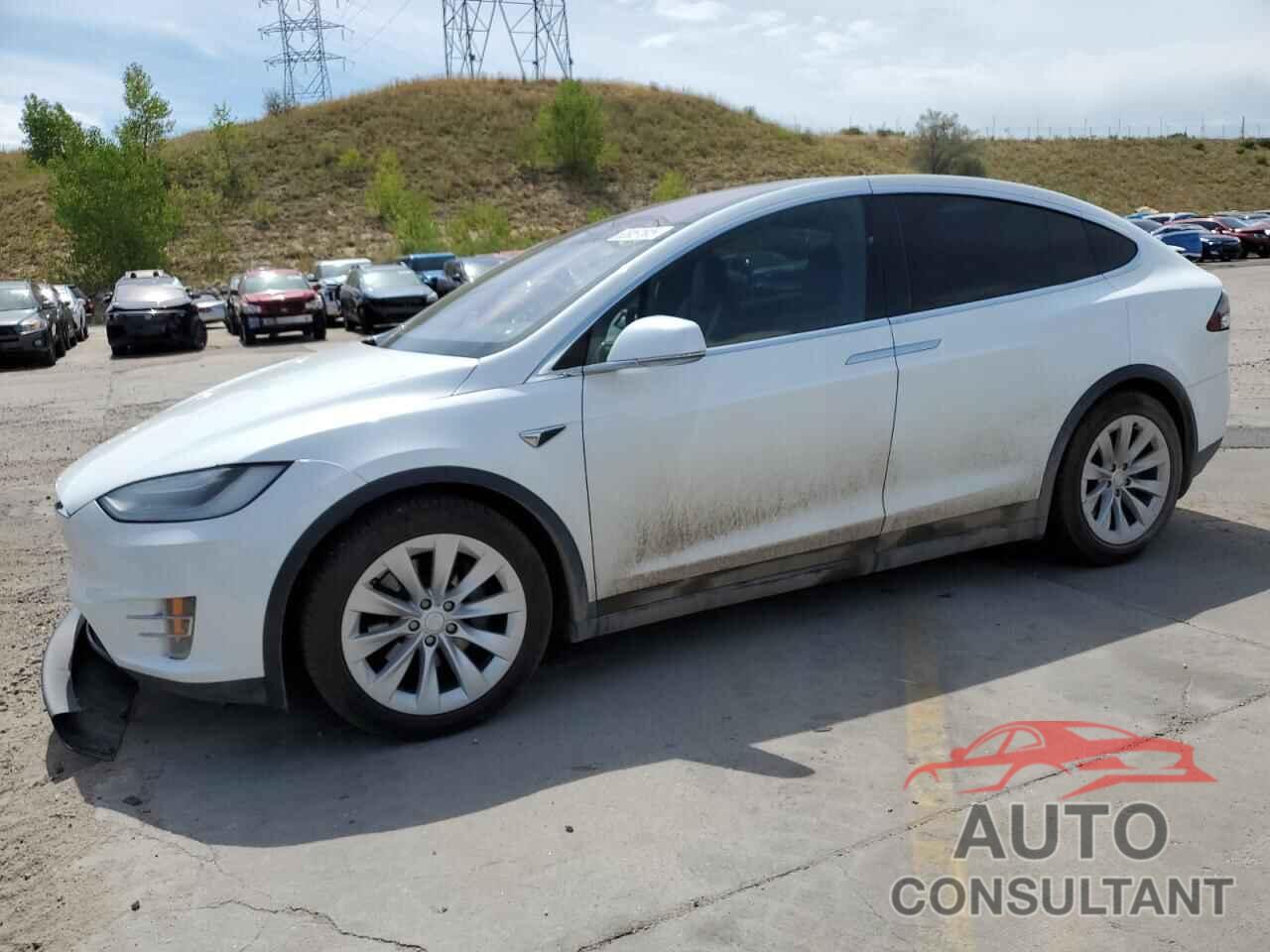 TESLA MODEL X 2018 - 5YJXCBE20JF090345