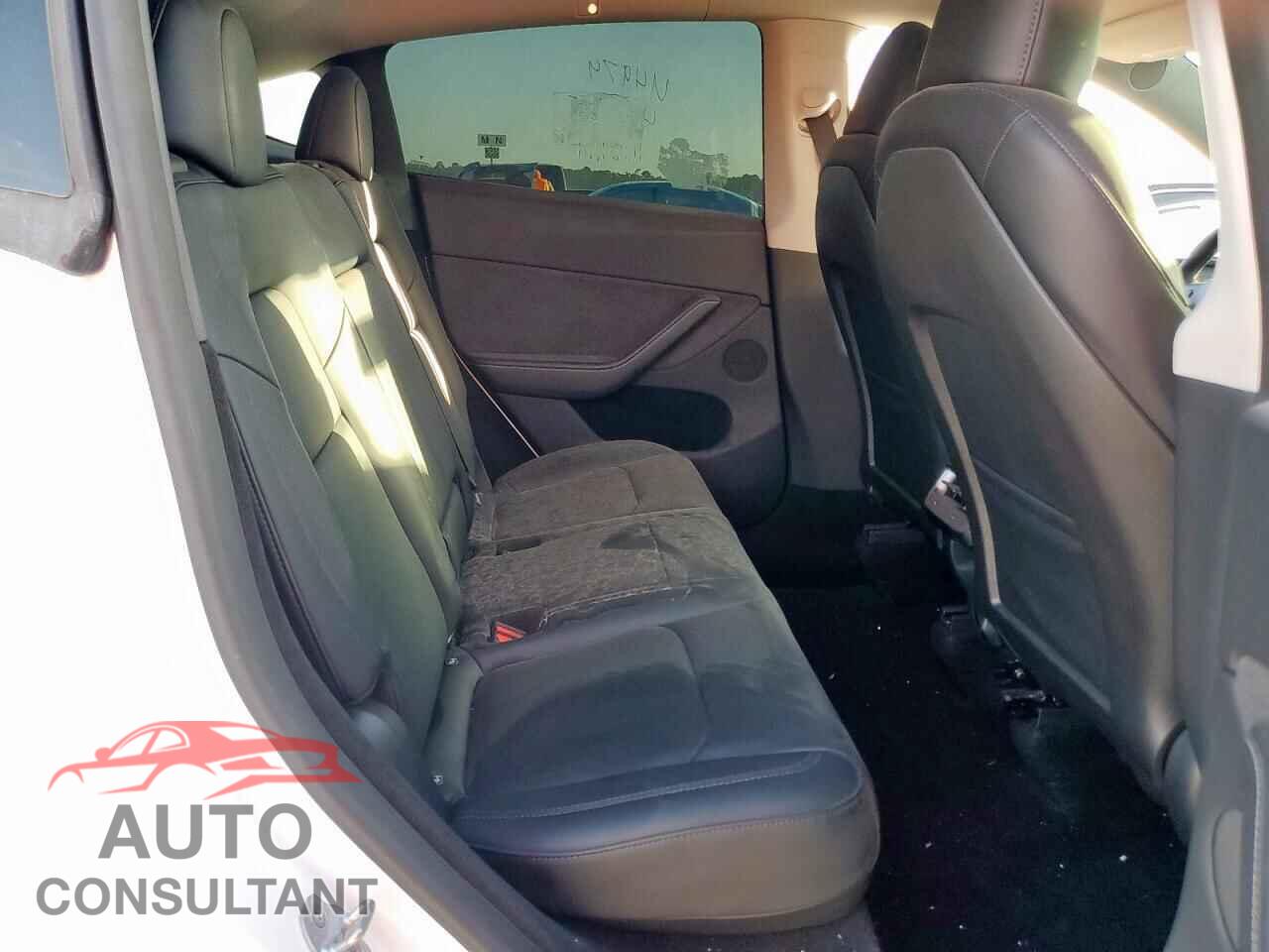 TESLA MODEL Y 2023 - 7SAYGDEEXPA126226