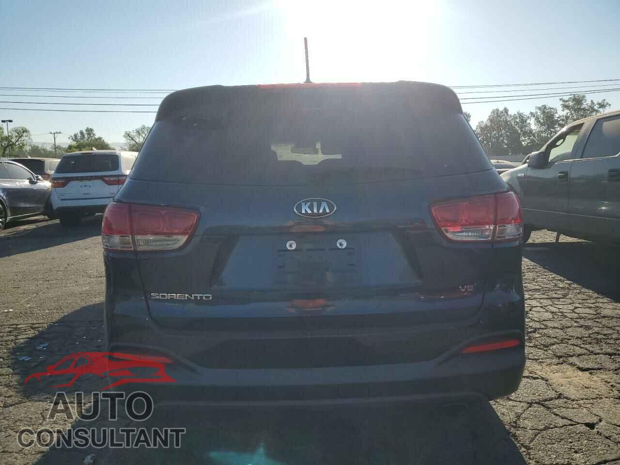 KIA SORENTO 2017 - 5XYPG4A53HG311326