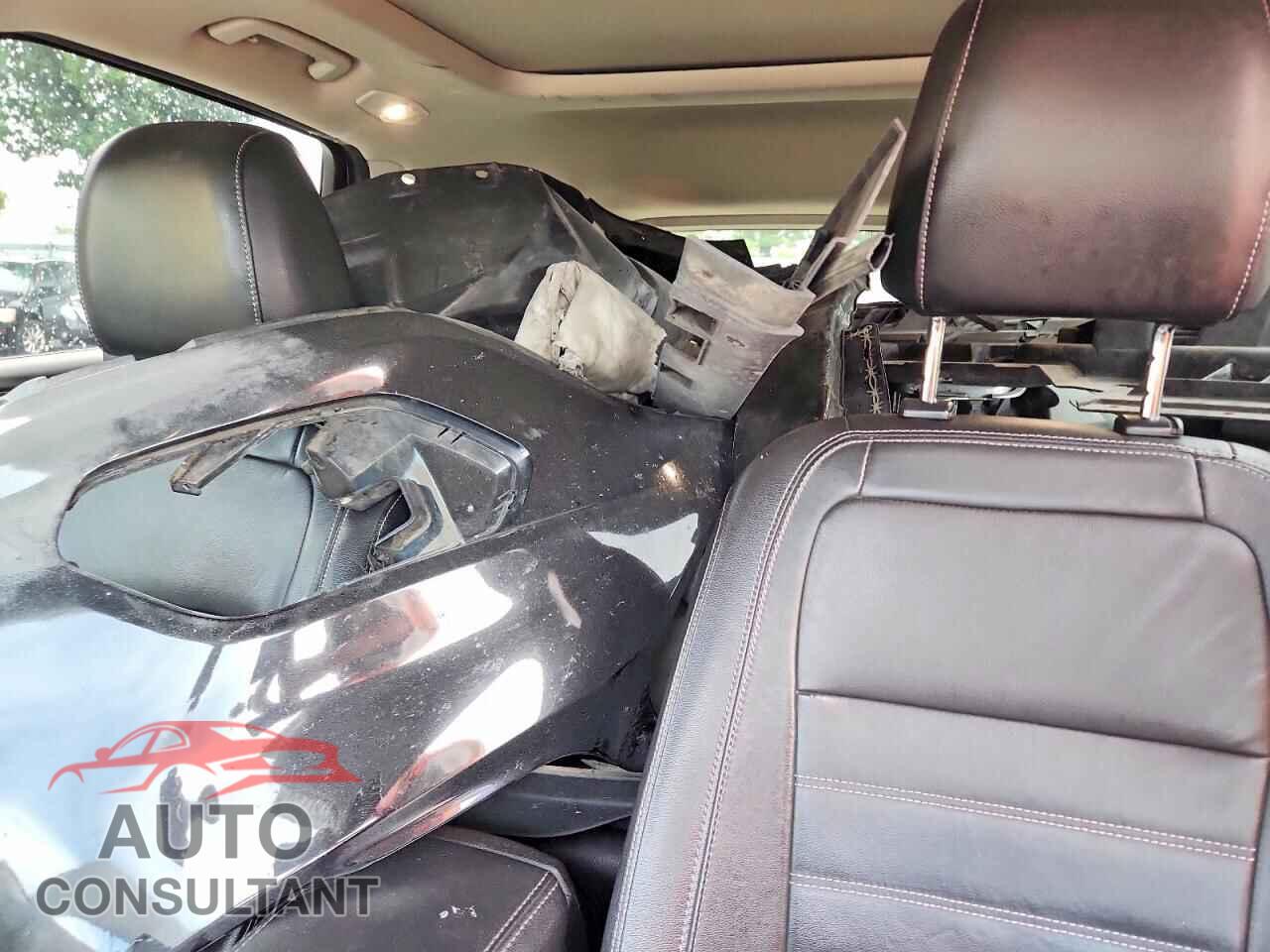 FORD ESCAPE 2017 - 1FMCU0JD4HUC85286