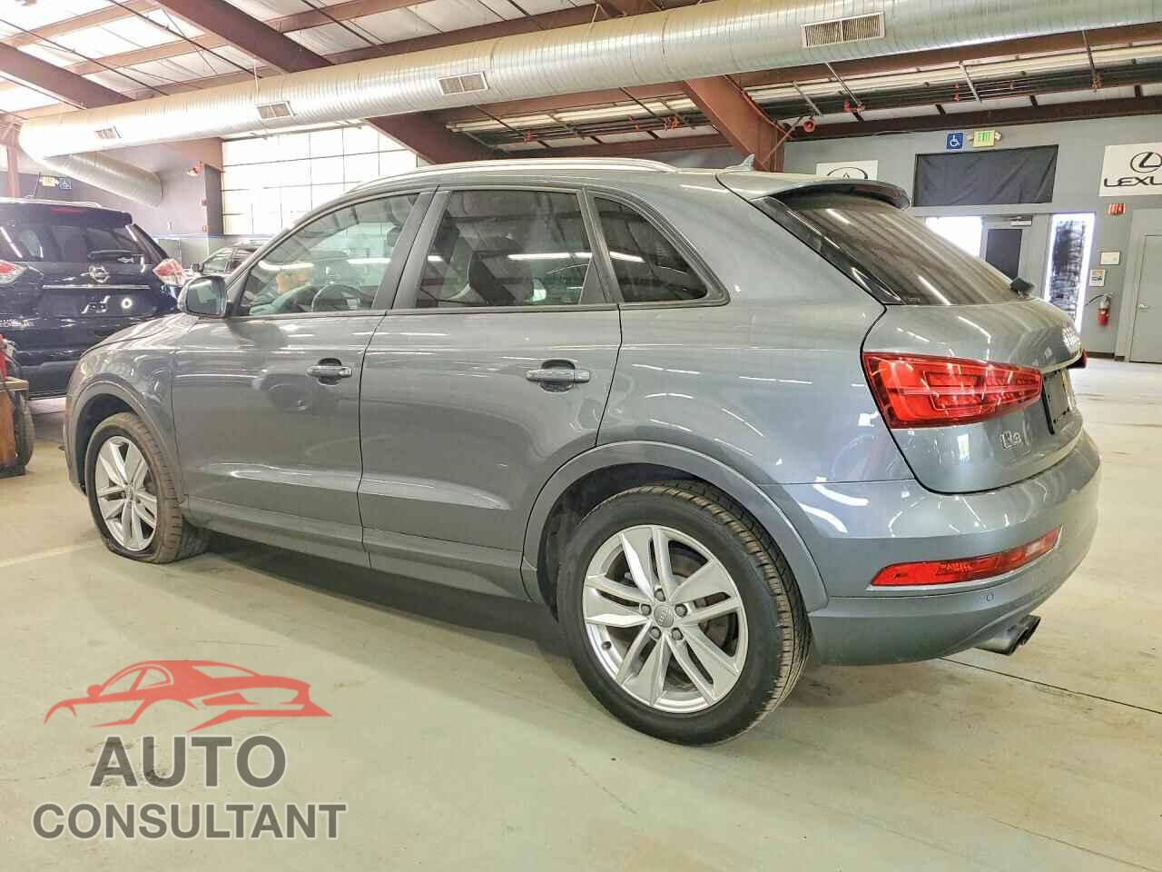 AUDI Q3 2017 - WA1ECCFS2HR013468