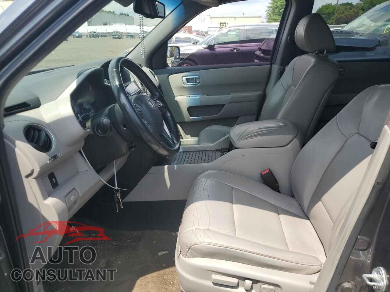 HONDA PILOT 2013 - 5FNYF4H73DB060646