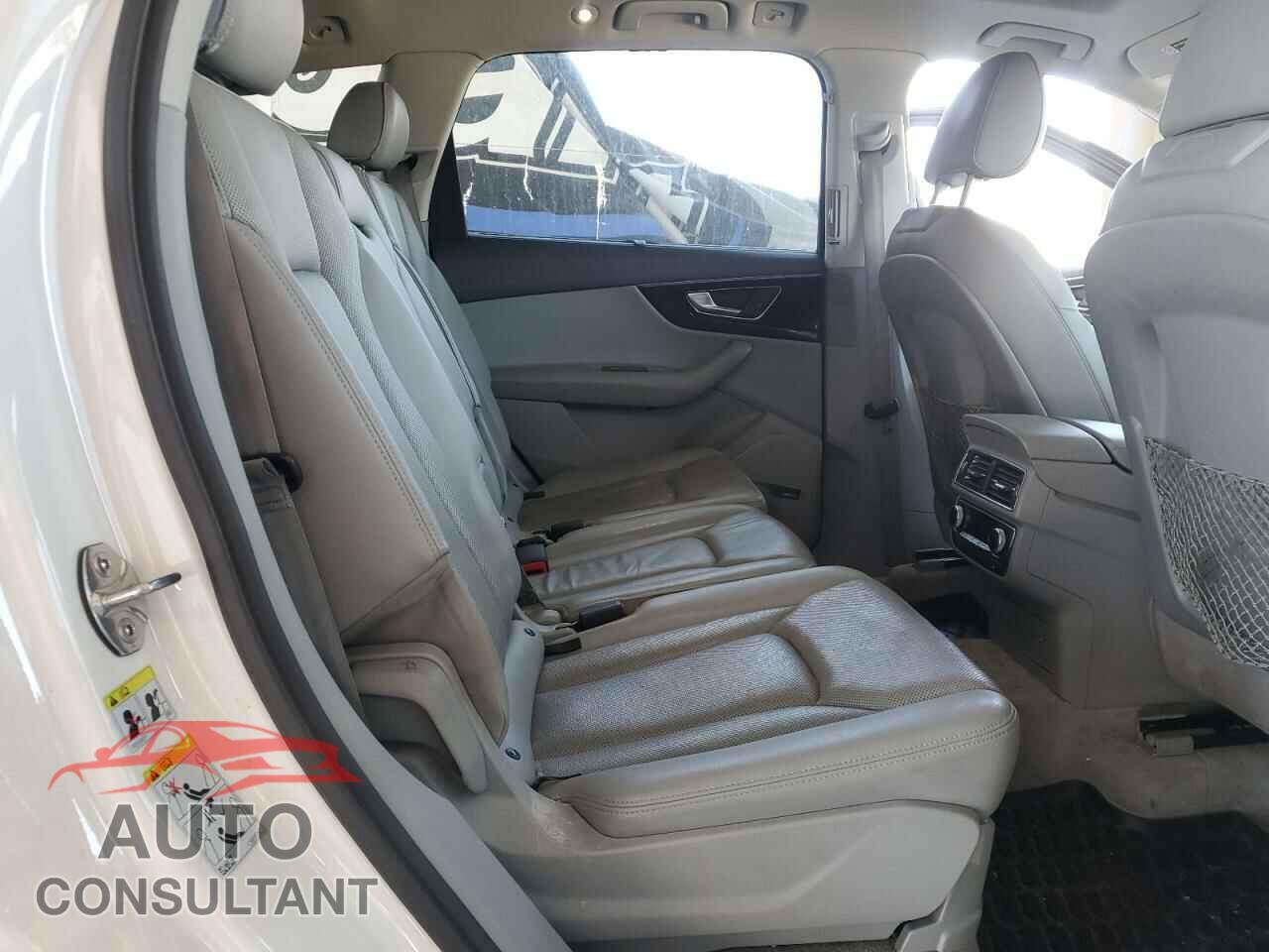 AUDI Q7 2017 - WA1VAAF75HD035838