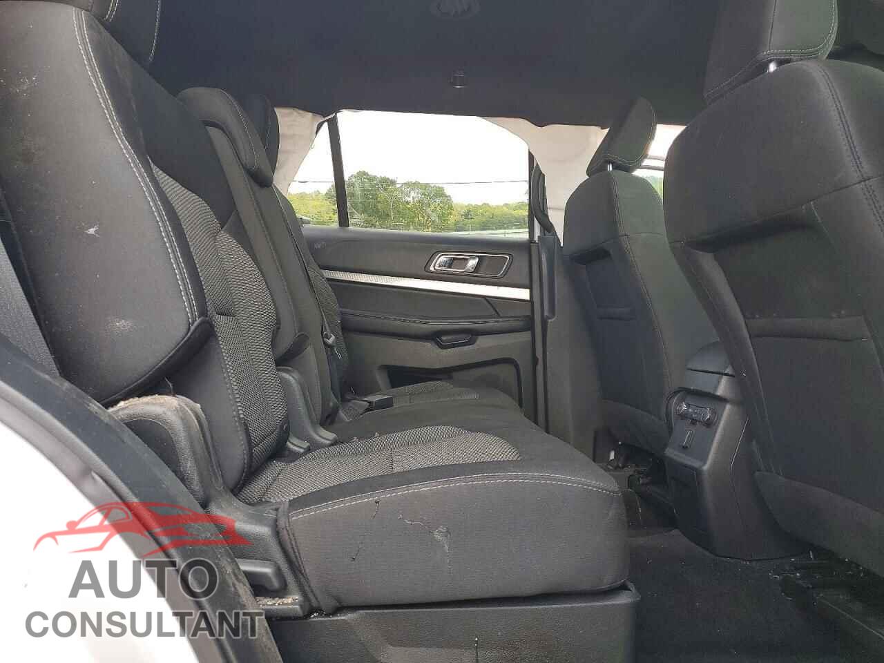 FORD EXPLORER 2018 - 1FM5K7D86JGB25999