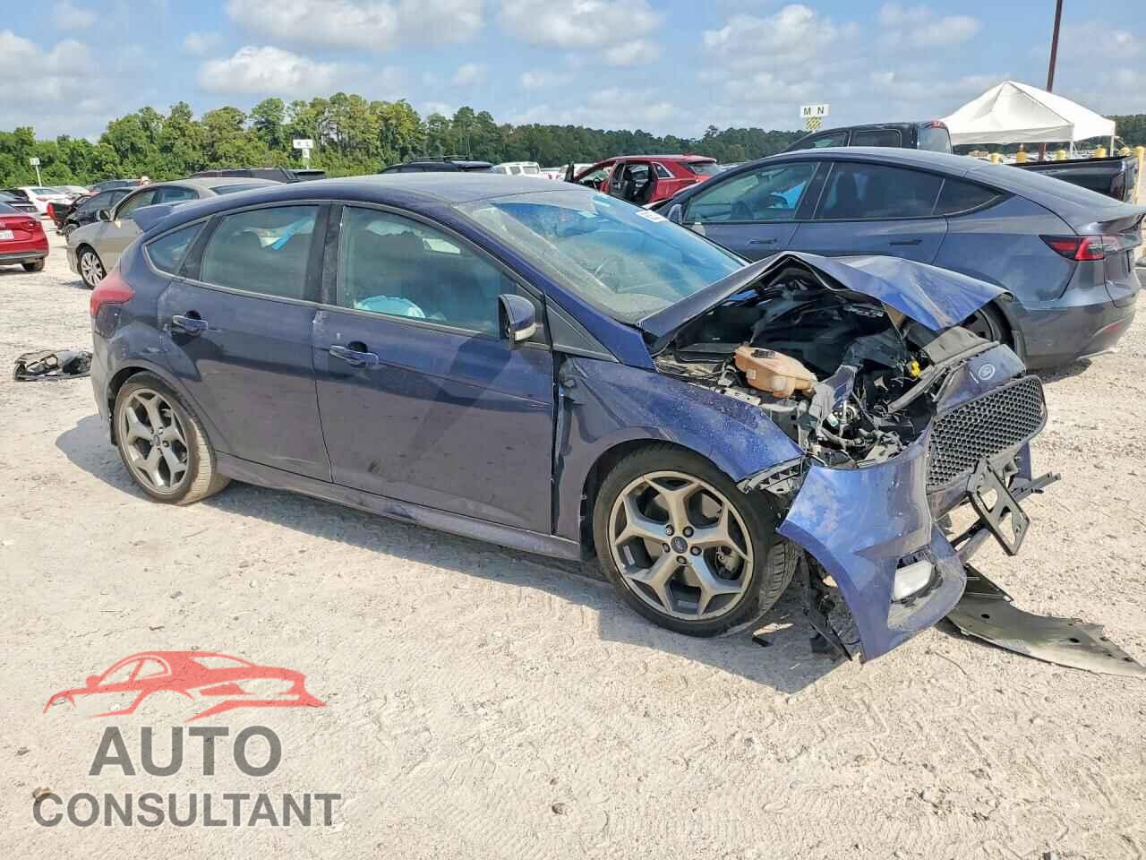 FORD FOCUS 2017 - 1FADP3L97HL227906