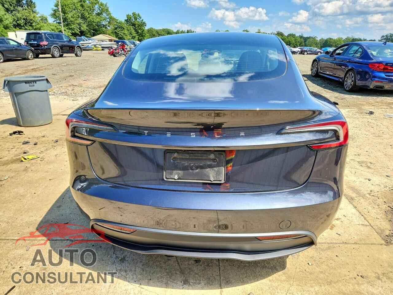TESLA MODEL 3 2024 - 5YJ3E1EA9RF769469