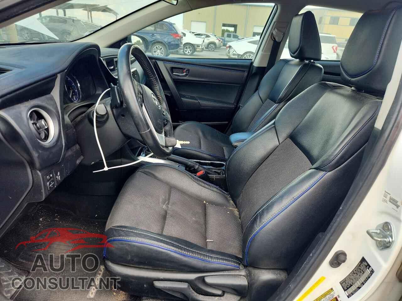 TOYOTA COROLLA 2017 - 5YFBURHEXHP629686