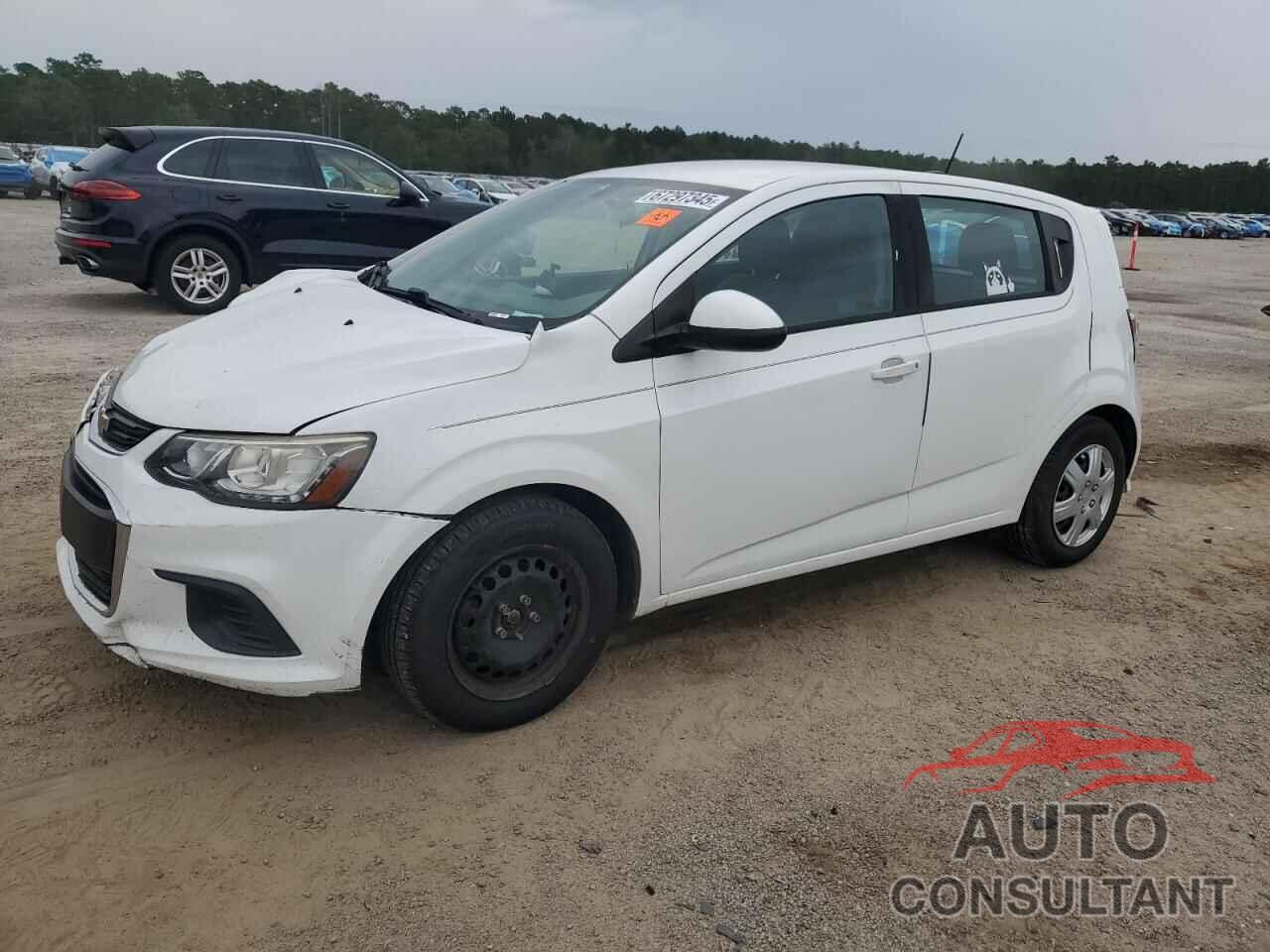 CHEVROLET SONIC 2017 - 1G1JG6SG6H4149183