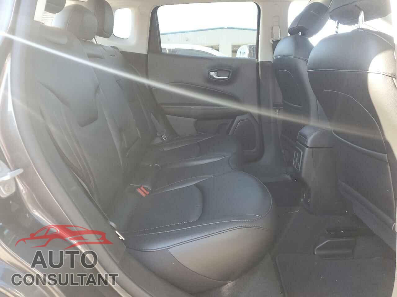 JEEP COMPASS 2020 - 3C4NJDCB2LT234221