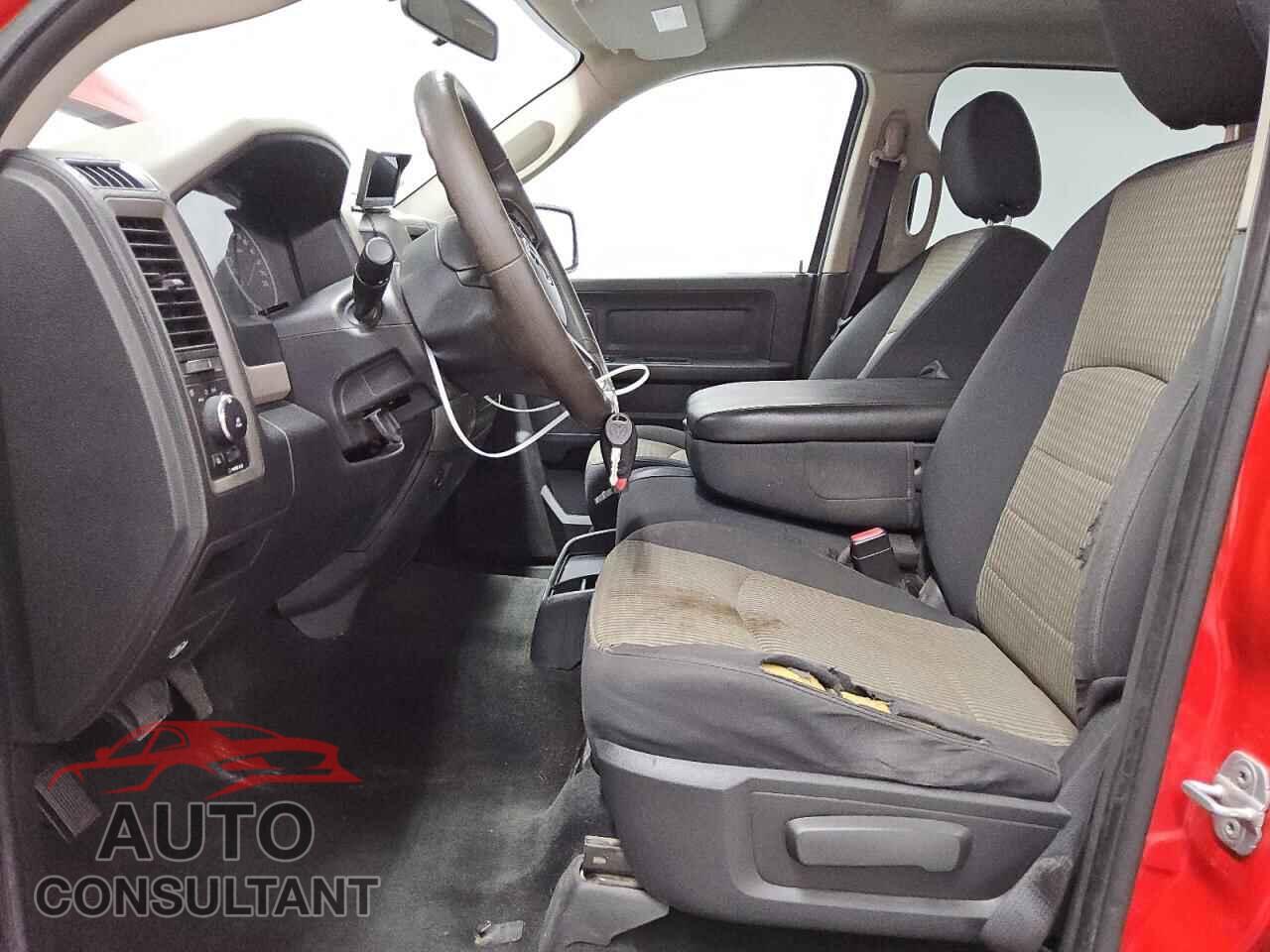 DODGE RAM 1500 2012 - 1C6RD7KT7CS199737