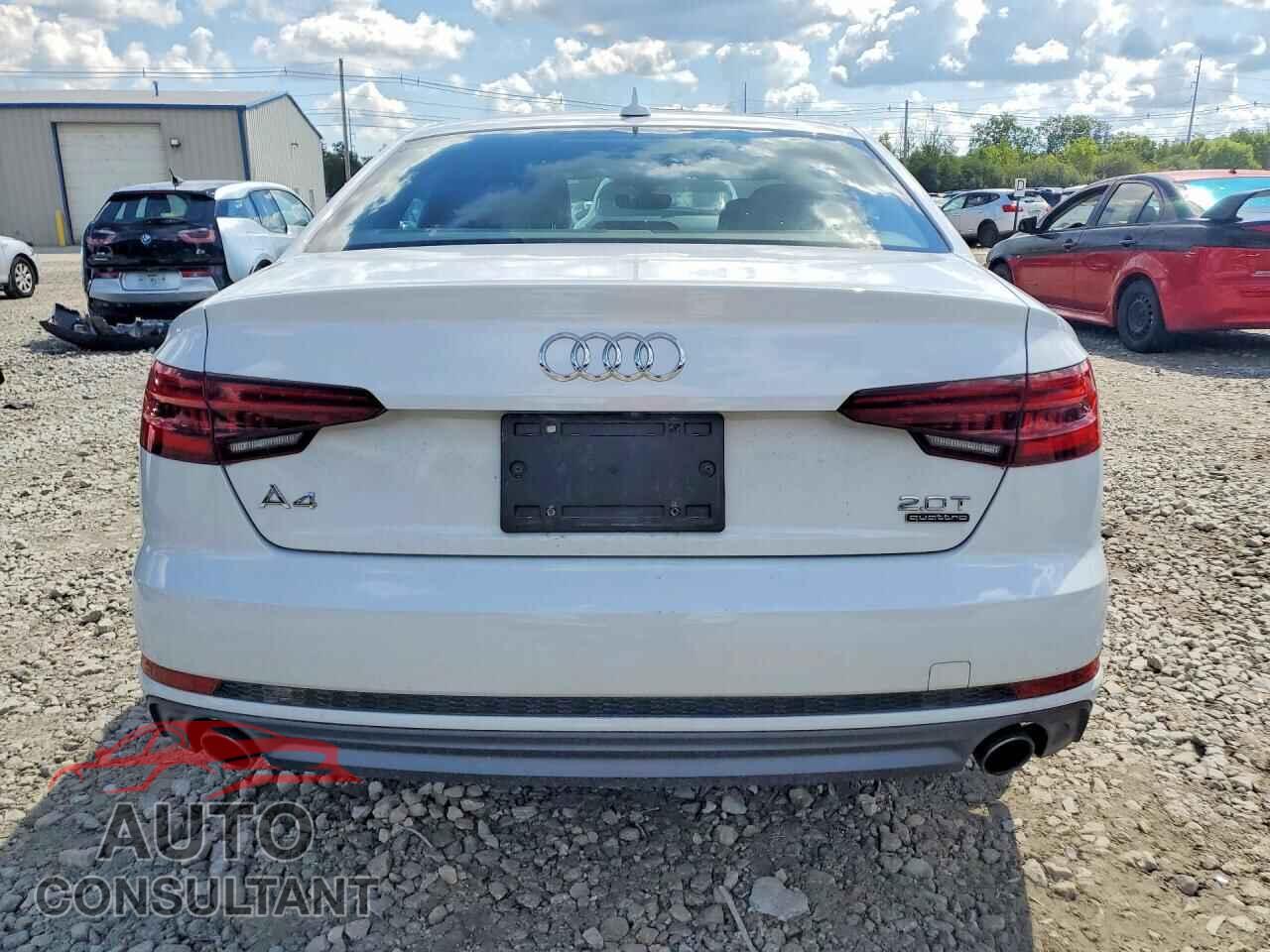 AUDI A4 2018 - WAUDNAF46JA046105