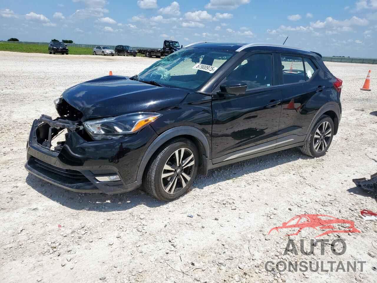 NISSAN KICKS 2018 - 3N1CP5CUXJL533825