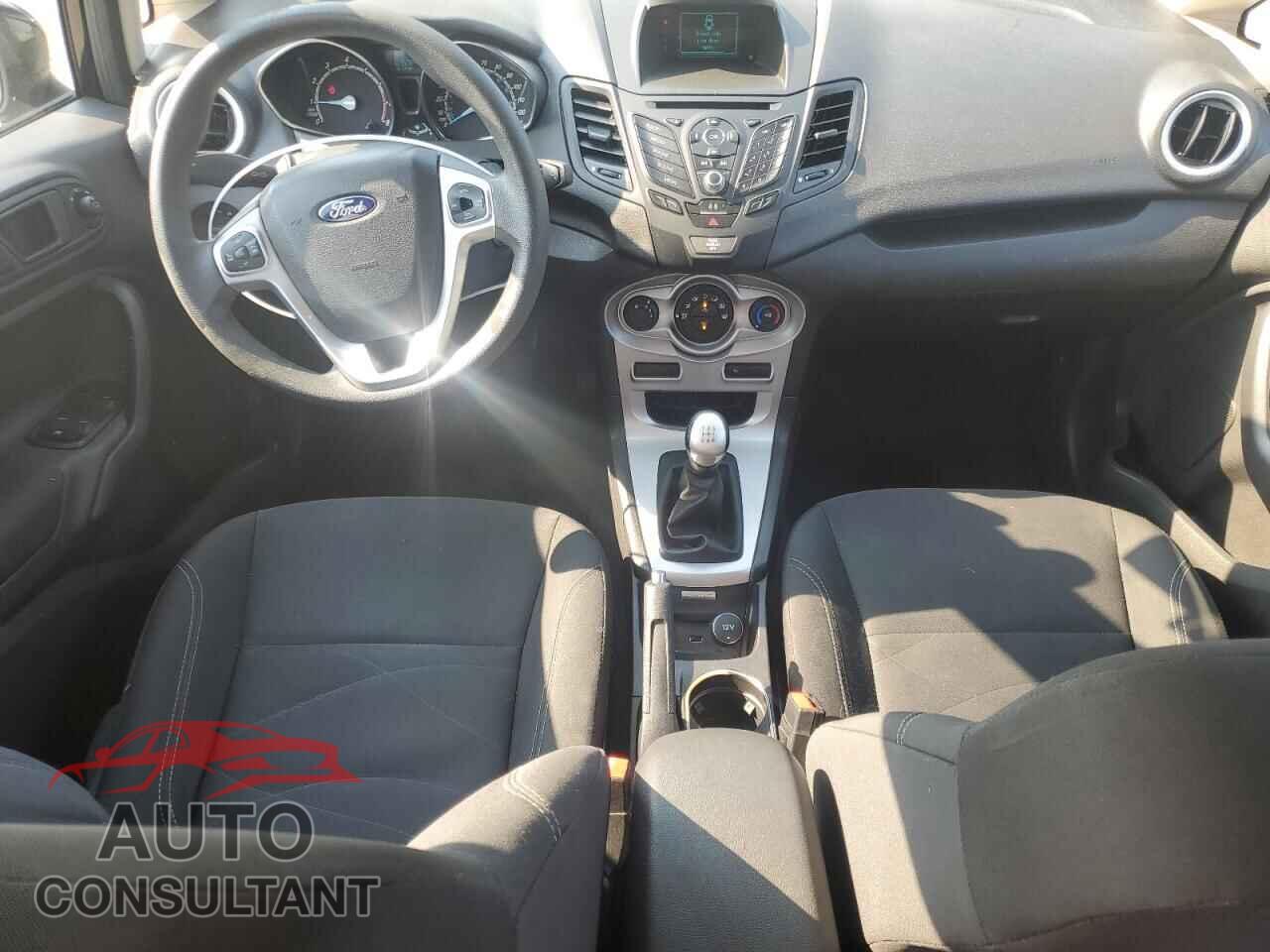 FORD FIESTA 2017 - 3FADP4EJ1HM144239