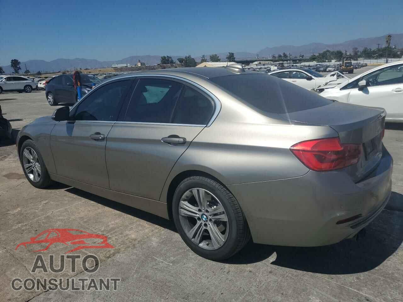 BMW 3 SERIES 2018 - WBA8B9C54JEE83182