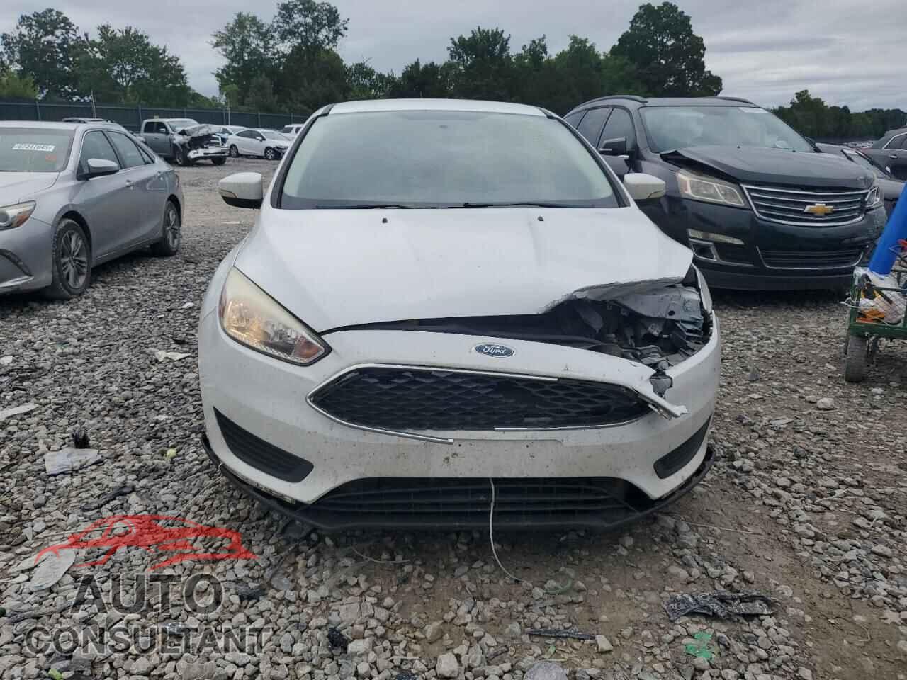 FORD FOCUS 2017 - 1FADP3F25HL228535