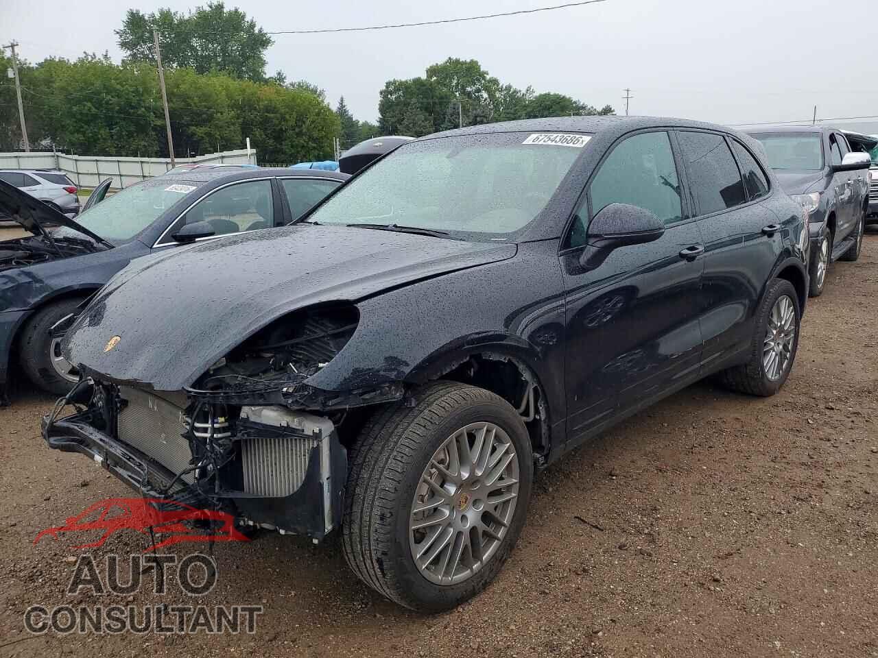PORSCHE CAYENNE 2018 - WP1AB2A29JLA60447