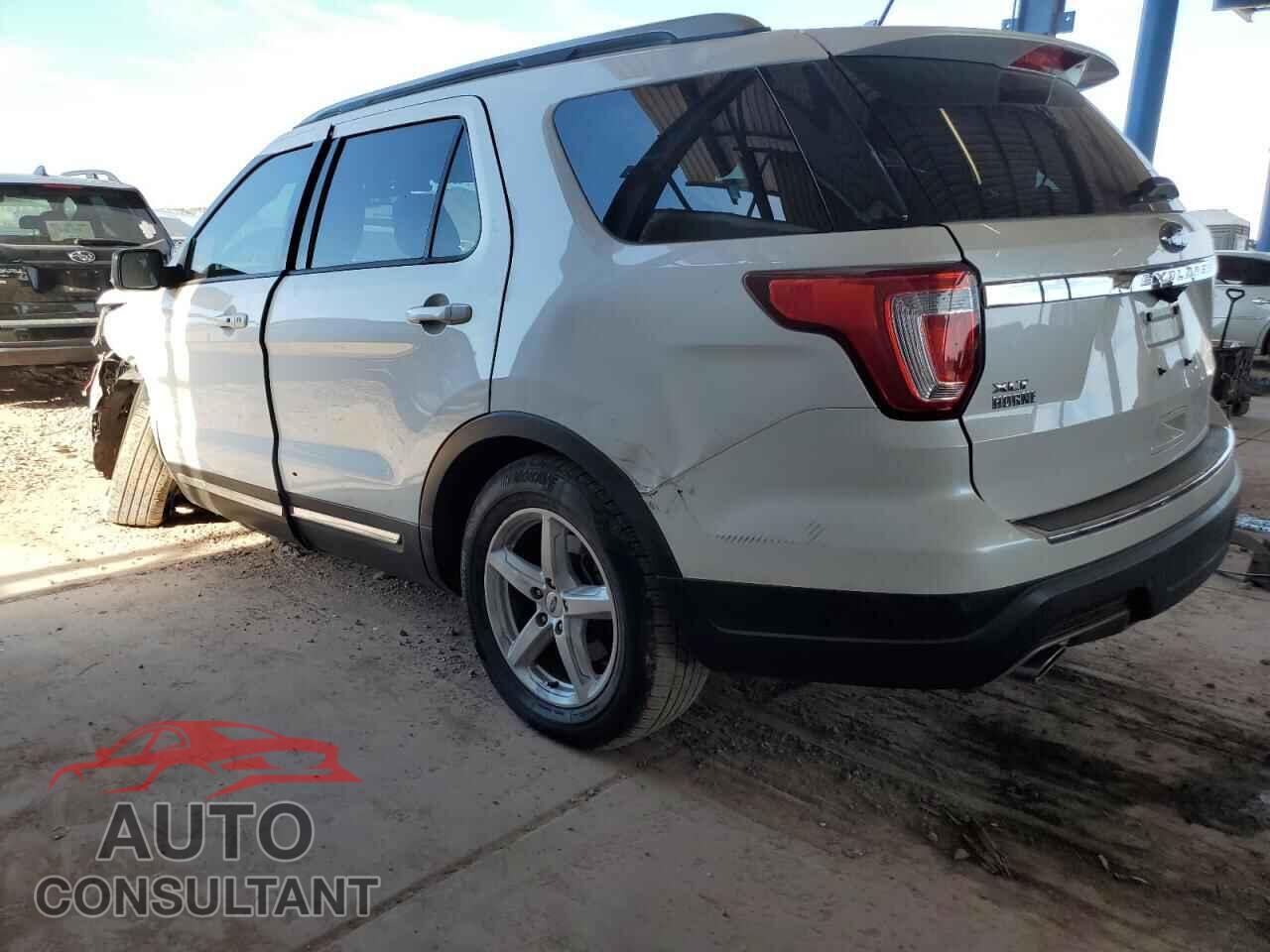 FORD EXPLORER 2018 - 1FM5K7D82JGC28529