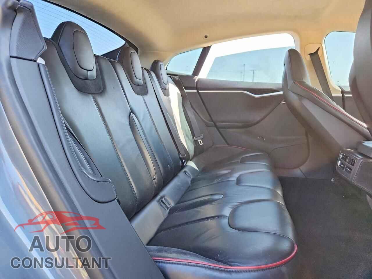 TESLA MODEL S 2013 - 5YJSA1CP6DFP04196