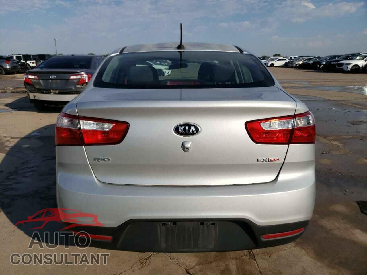 KIA RIO 2015 - KNADN4A34F6426148