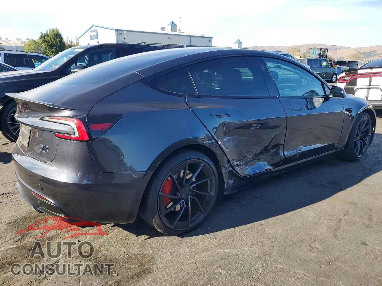 TESLA MODEL 3 2024 - 5YJ3E1ET7RF846826