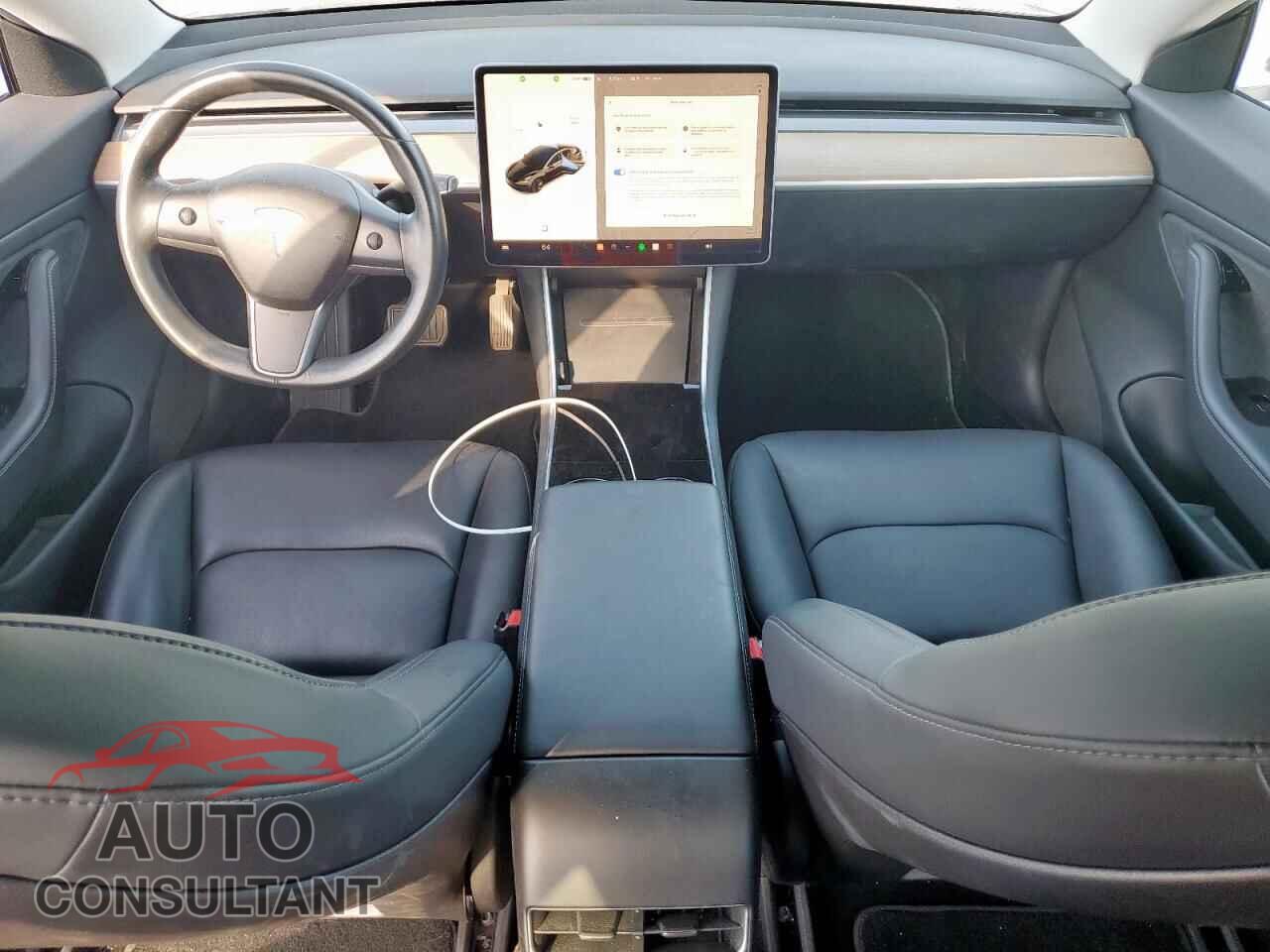 TESLA MODEL 3 2018 - 5YJ3E1EA9JF033667