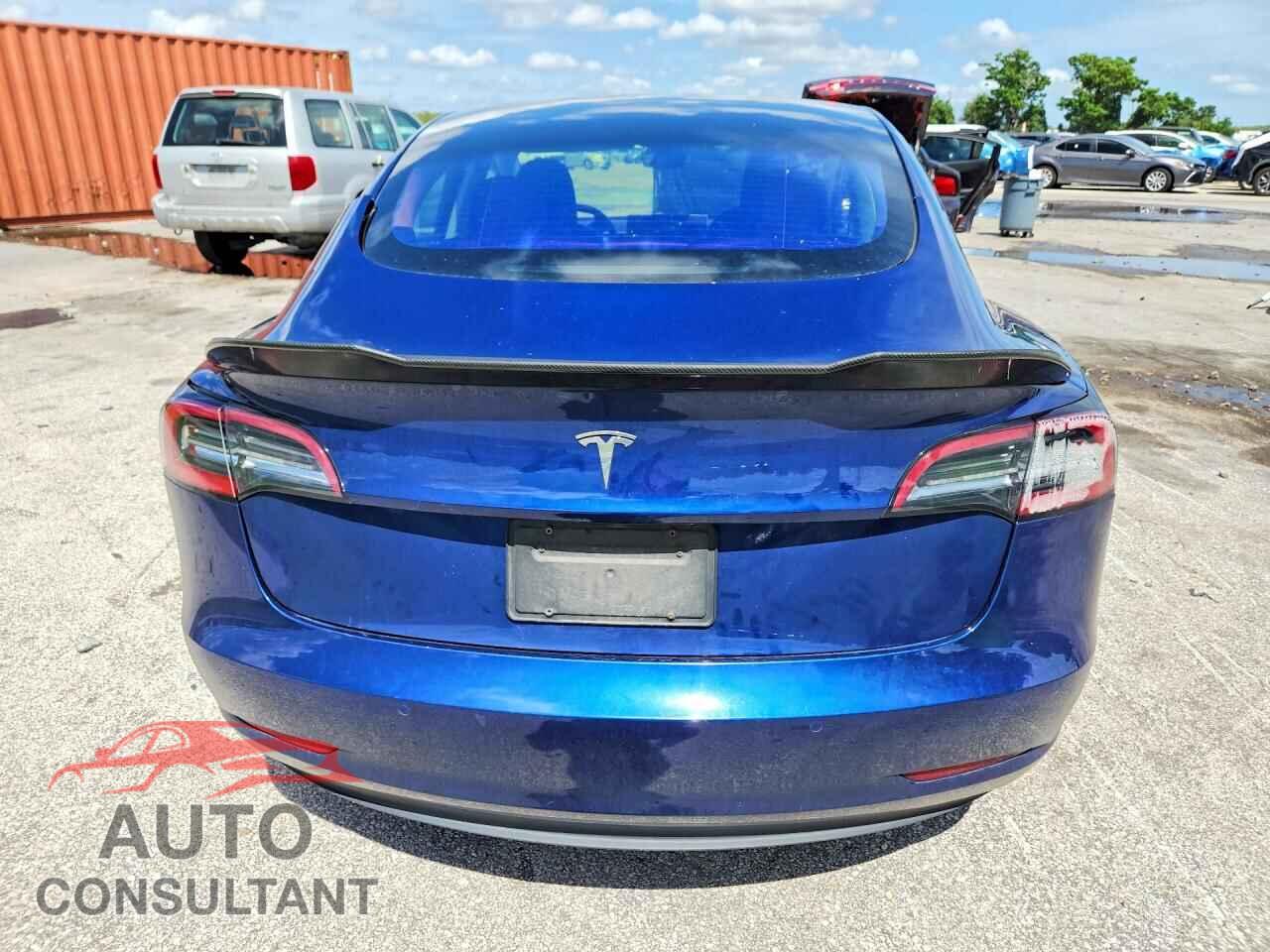 TESLA MODEL 3 2021 - 5YJ3E1EA0MF867010