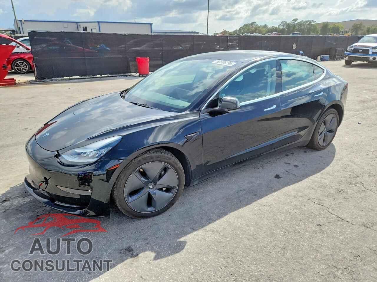 TESLA MODEL 3 2019 - 5YJ3E1EB0KF385837