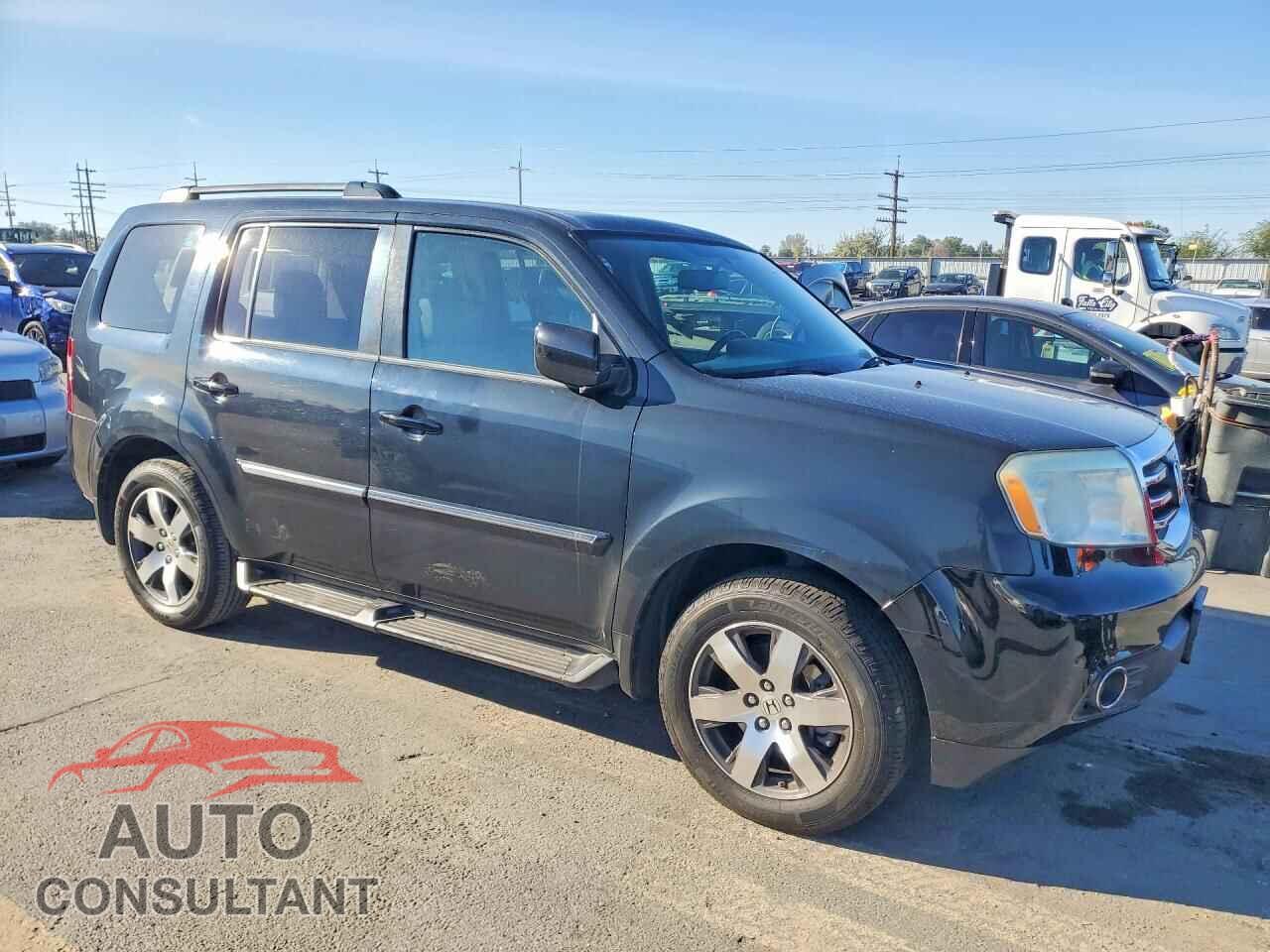 HONDA PILOT 2013 - 5FNYF3H98DB006383