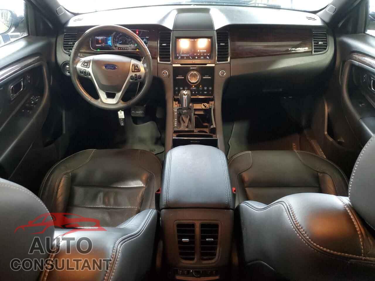 FORD TAURUS 2017 - 1FAHP2F81HG132233