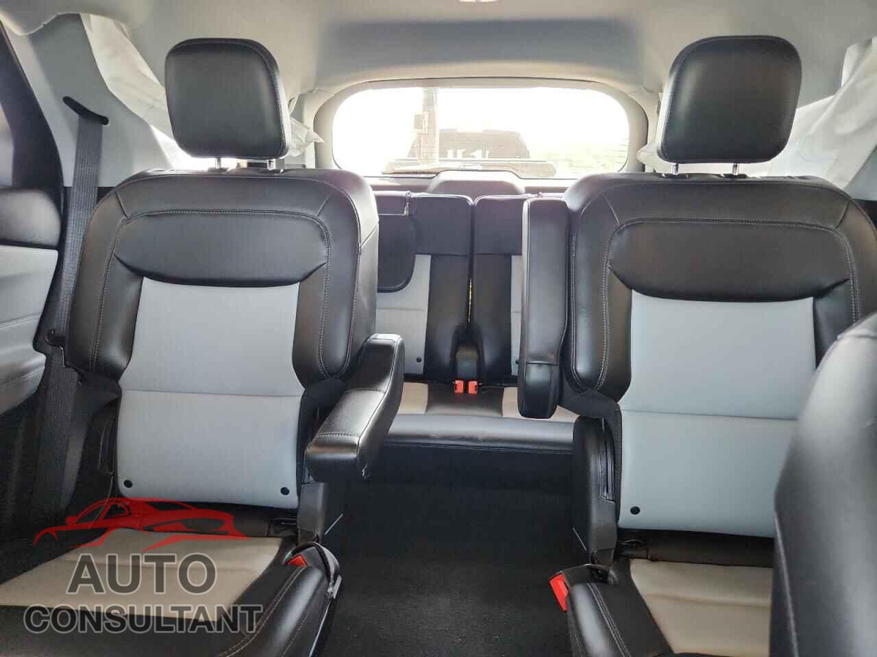 FORD EXPLORER 2022 - 1FMSK8DH2NGB96275