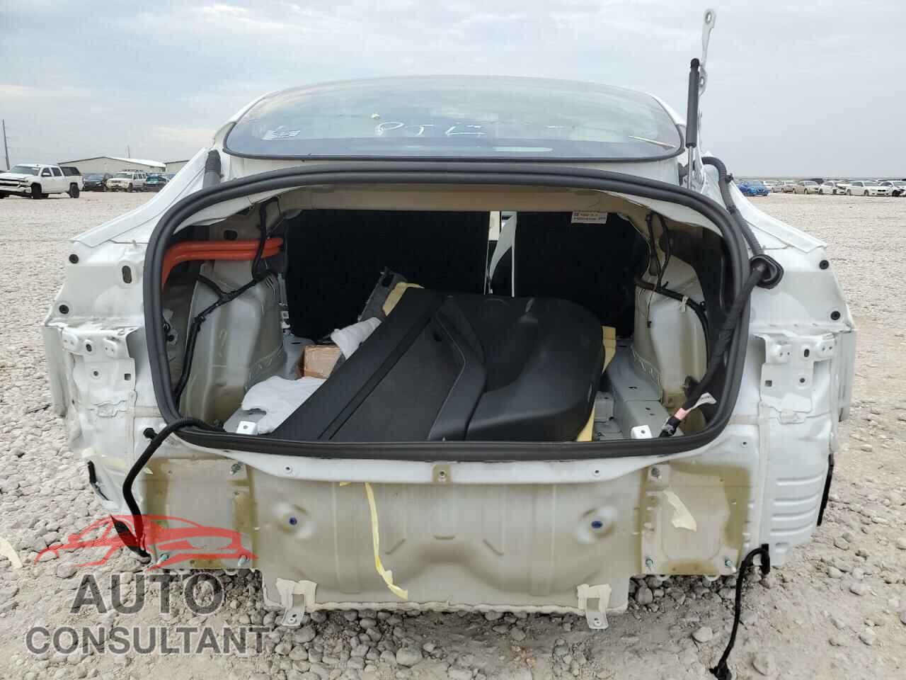 TESLA MODEL 3 2022 - 5YJ3E1EA8NF355870