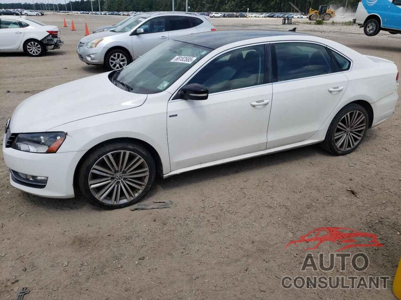 VOLKSWAGEN PASSAT 2015 - 1VWBS7A38FC073626