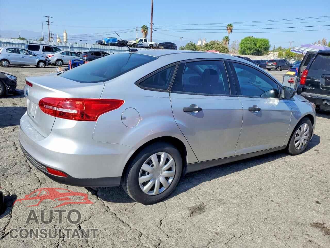 FORD FOCUS 2017 - 1FADP3E26HL343940