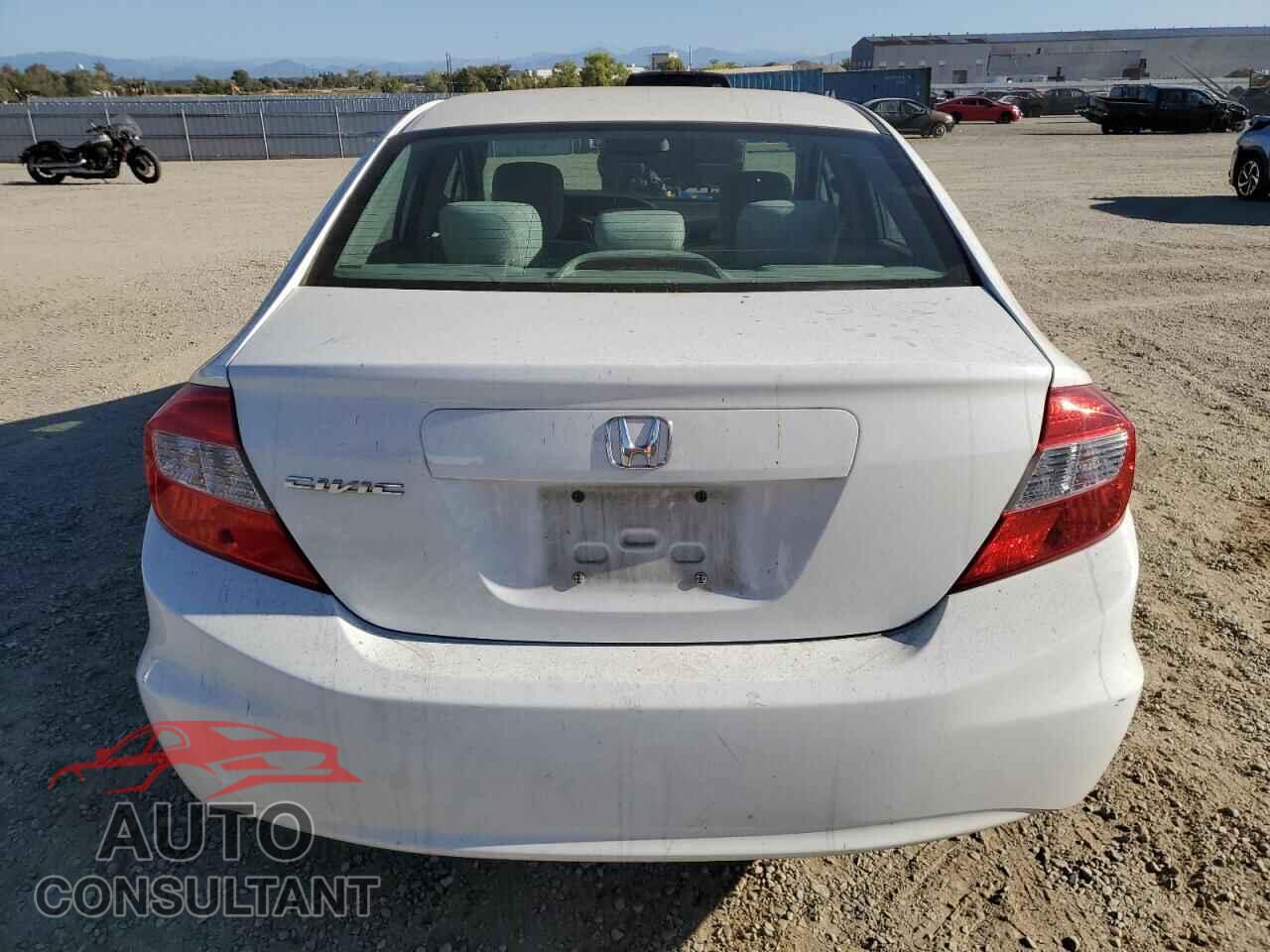HONDA CIVIC 2012 - 2HGFB2F55CH500448