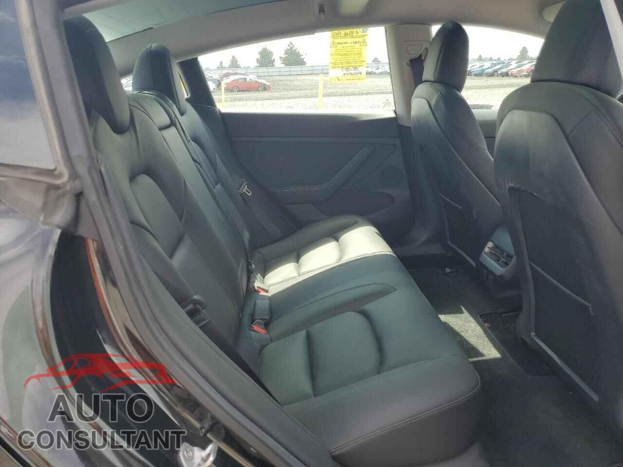 TESLA MODEL 3 2021 - 5YJ3E1EB5MF002347